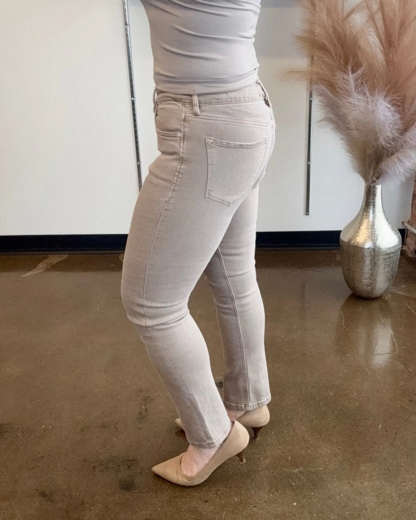 Blaire Mid Rise Straight Jeans Mink