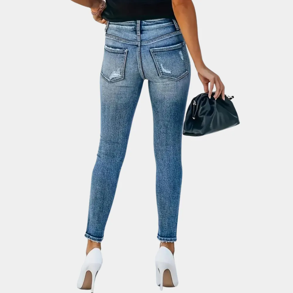 Ember - trendy skinny women's jeans with fashionable buttons