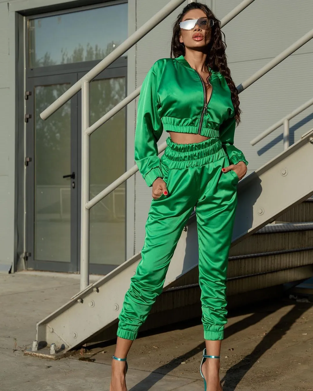 Zipper fashion sports two-piece suit（AY1576）